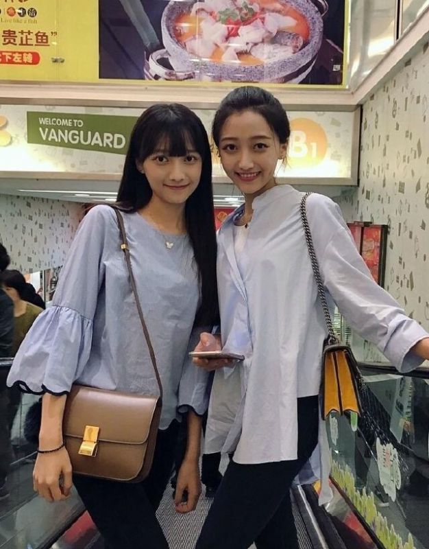 清纯美女校花闺蜜百合自拍高颜值尤物图片