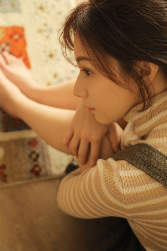 极品美女浪漫怡静唯美私房清纯写真图片