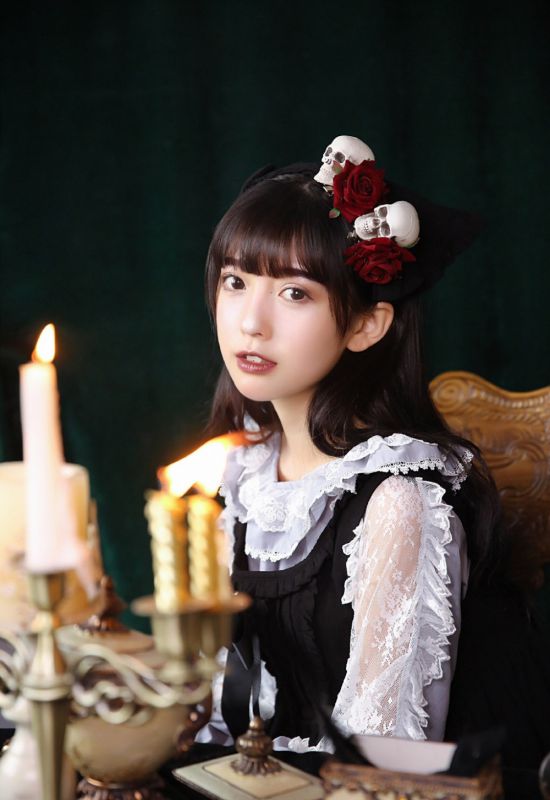 腹黑小恶魔萝莉少女洛丽塔黑暗系性感香艳写真