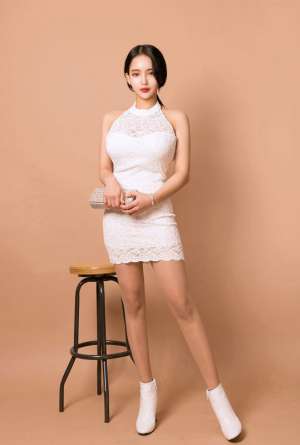 御姐美女模特旗袍美体大胆人体艺术写真