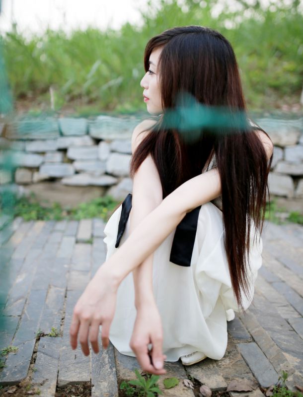 小清新风美女写真显清纯