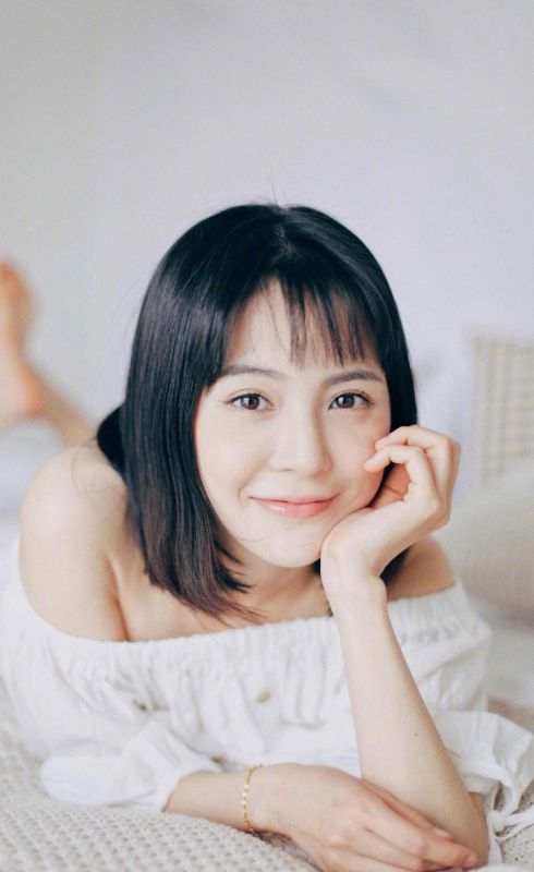 自然美女素人短发小清新私房唯美写真