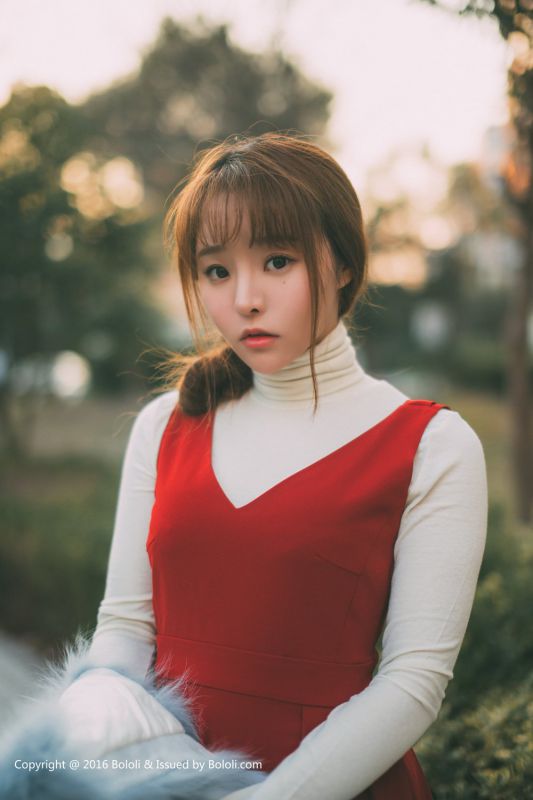 90后小美女七宝高清养眼私房照