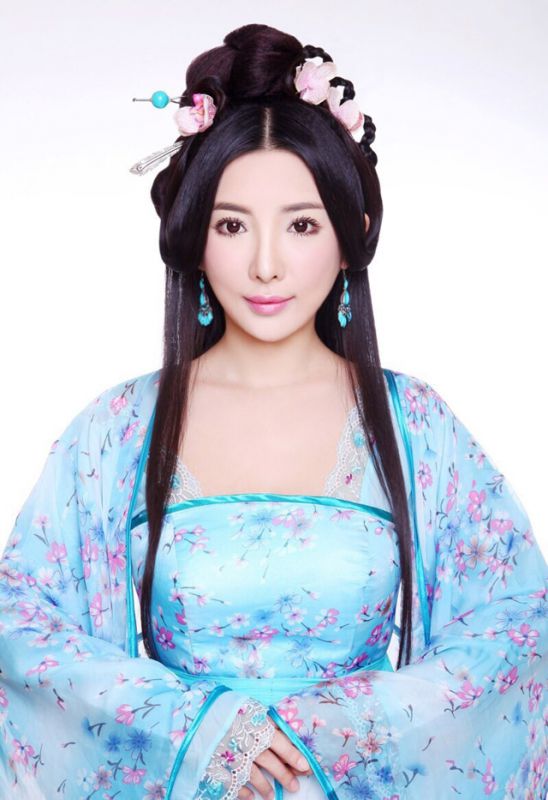 古装美女胡恩绮高清写真