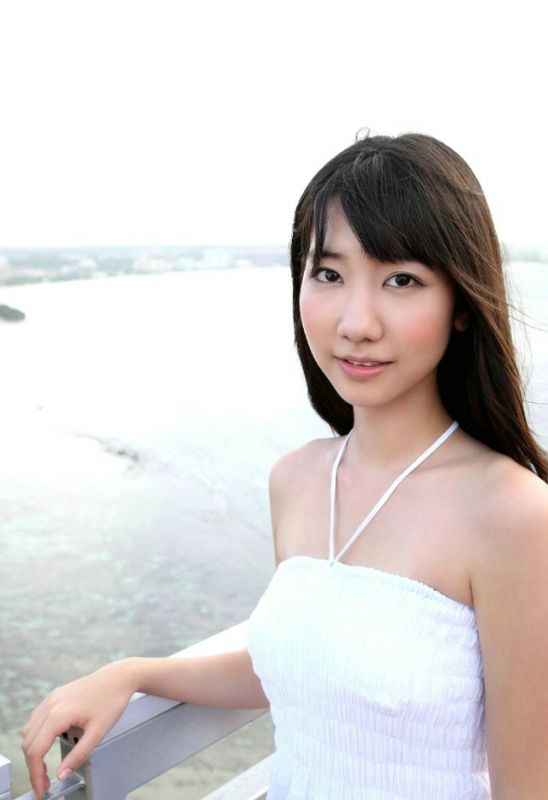 日本少女柏木由o清纯迷人写真