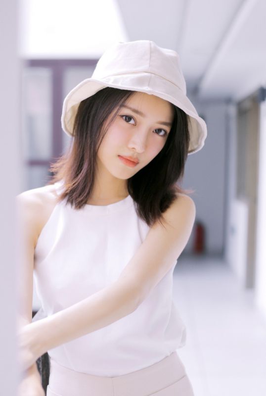 极品运动短发少女活力元气清纯白嫩氧气图库