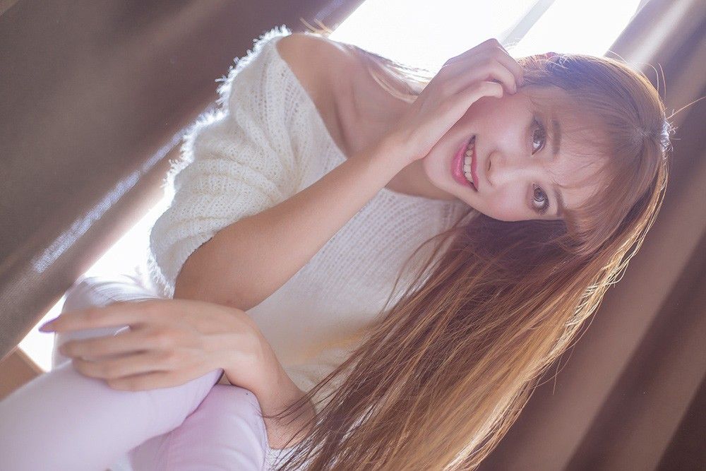 风情丽人美女丰韵翘臀妖娆曲线写真