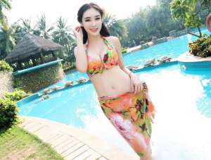 泳池比基尼美女性感写真图集