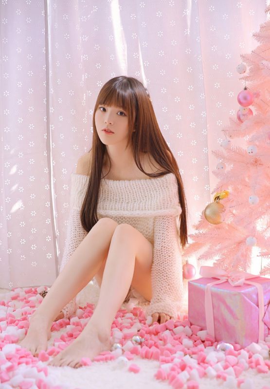 成熟清纯氧气美女细长美腿私房可爱诱惑写真
