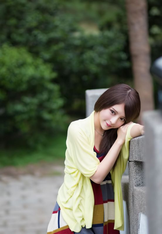 大眼睛美女张齐郡清纯唯美写真