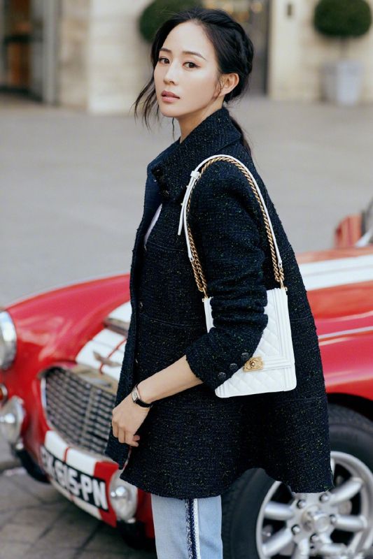 街头美女明星张钧甯御姐气质时髦写真图片