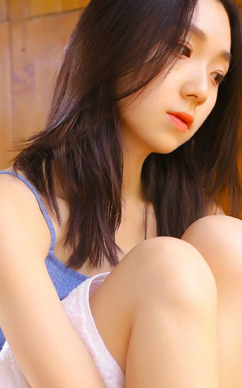 比基尼泳衣美女海边湿身吊带长腿爆乳性感诱惑写真