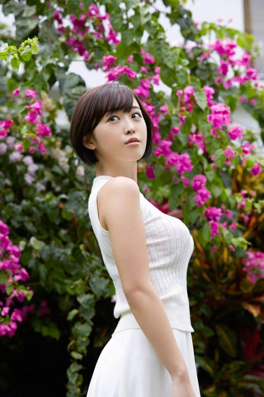 清纯气质日本少女私房露鲍鱼白嫩人体写真图片