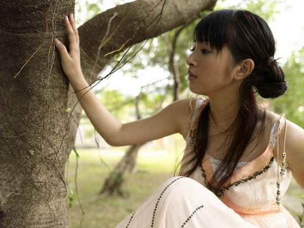 台湾邻家女孩林依晨清纯迷人写照