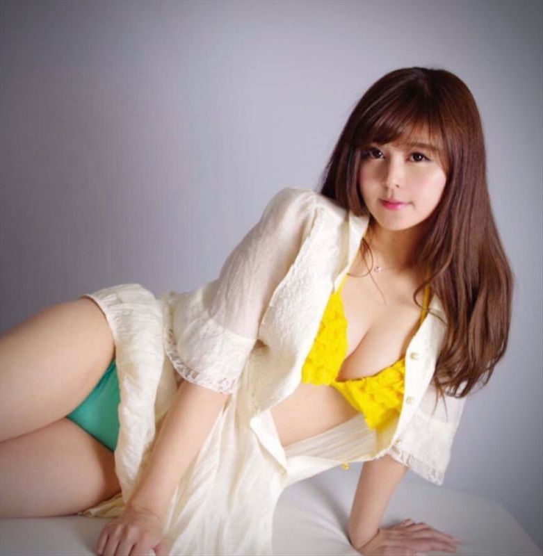 日本美少女内山纱矢香美照合辑