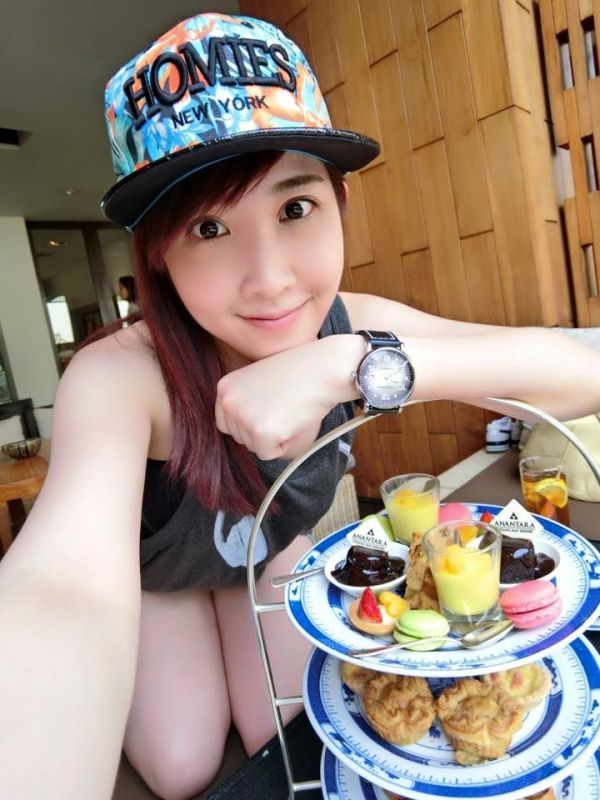 美女主播黄若薇自拍私房照甜美迷人