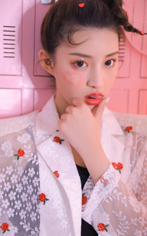 气质妖娆风骚熟女情趣体操服姿势性感美女写真