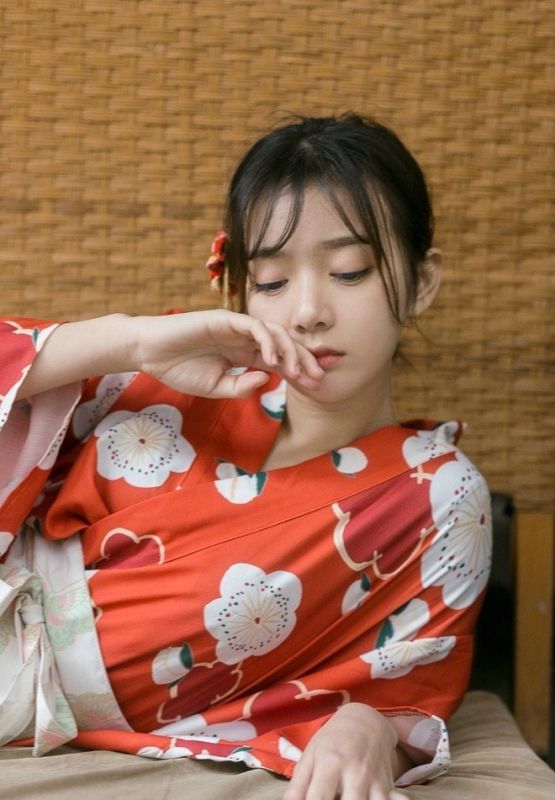日本萝莉唯美优雅倾城美女养眼清纯和服写真
