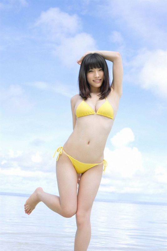 日本美女拍写真超诱惑 日本爆乳美女今野杏南比基尼内衣诱惑写真