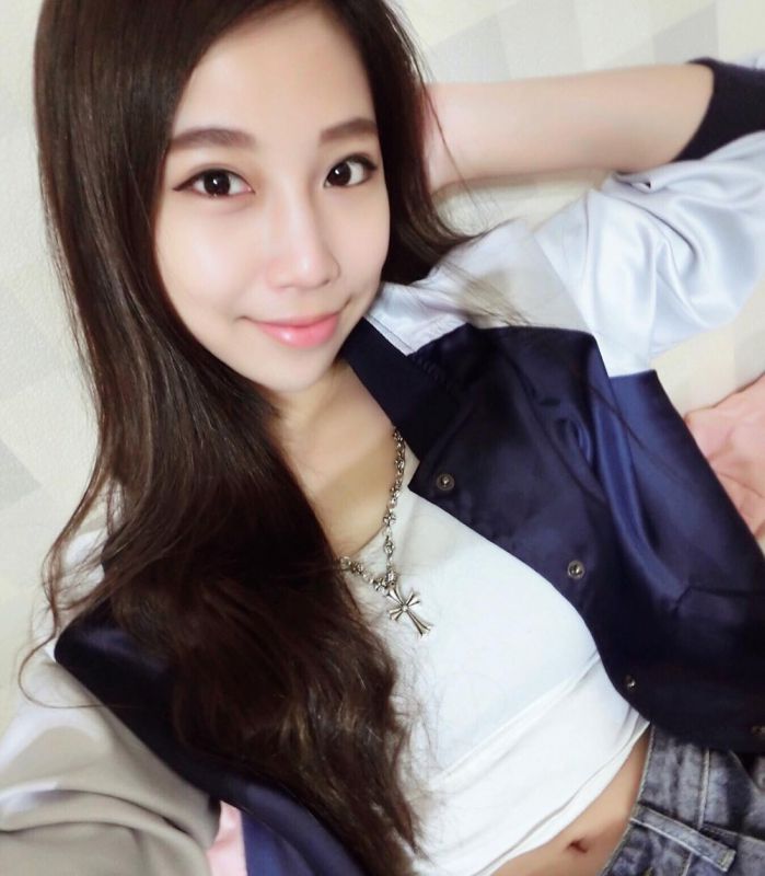 台湾美女正妹谢妃妃比基尼私房照