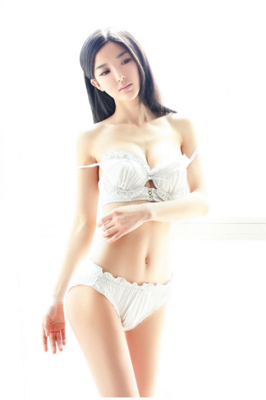 内衣美女李颖芝私房高清写真照