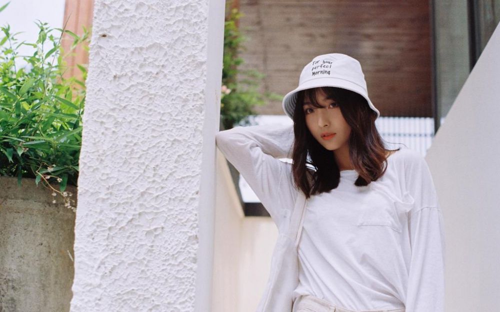 00后甜美少女清纯养眼私房极品尤物写真图片