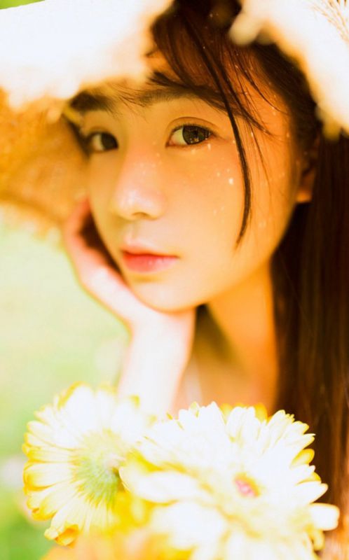 清纯文艺美女户外阳光唯美个人艺术照写真
