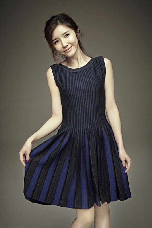 方安娜甜美迷人写真大片