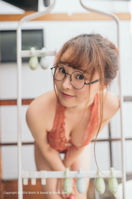巨乳萝莉美女无圣光用跳跳蛋折磨床上自慰全过程图片