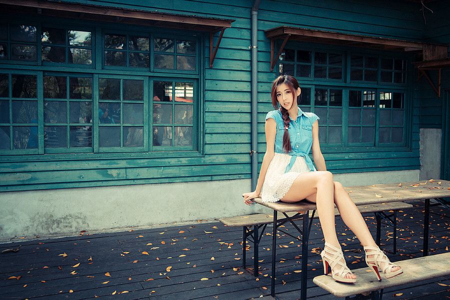 90后清纯美女高清室外写真合集
