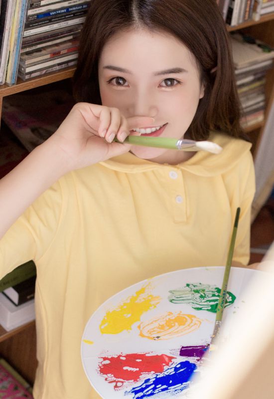 粉嫩天然萌萝莉私房香艳可爱丰盈长腿美女图片