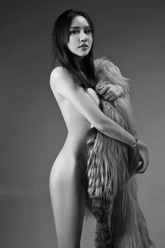 美胸嫩模刘莉莉私房性感写真照