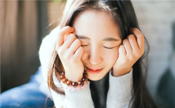 邻家女孩室内清纯唯美写真
