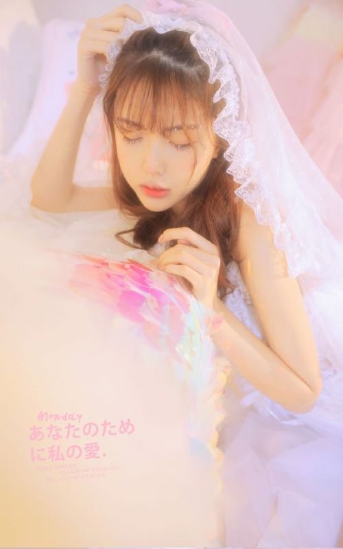 薄纱内衣粉嫩美女长腿白丝清纯甜美养眼写真