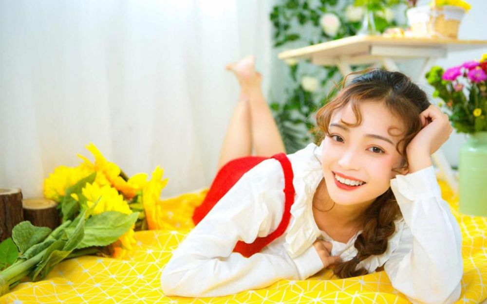 00后甜美少女清纯养眼私房极品尤物写真图片
