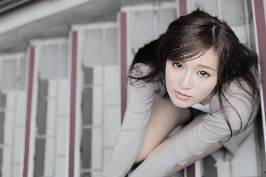 漂亮台湾美女唐筠乔户外唯美写真