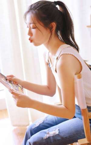 网络美女主播私房性感居家内衣酥胸诱惑写真