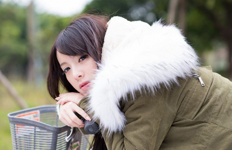 清纯美女林若恩高清迷人外拍
