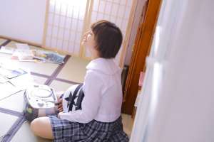 日本少女短发jk制服清纯元气萌女写真