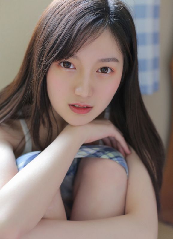 清纯少女私房吊带裙内衣性感写真图片
