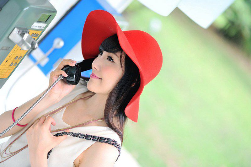 清纯女孩初春户外诱惑写真