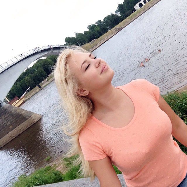 金发爆乳嫩模Anita Imerlin性感写真