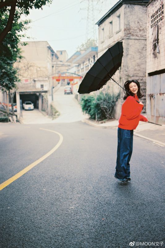 成熟气质美女赏花街拍唯美小清新御姐图片