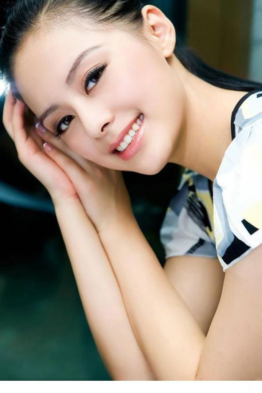 钟欣桐知性女人气质大片