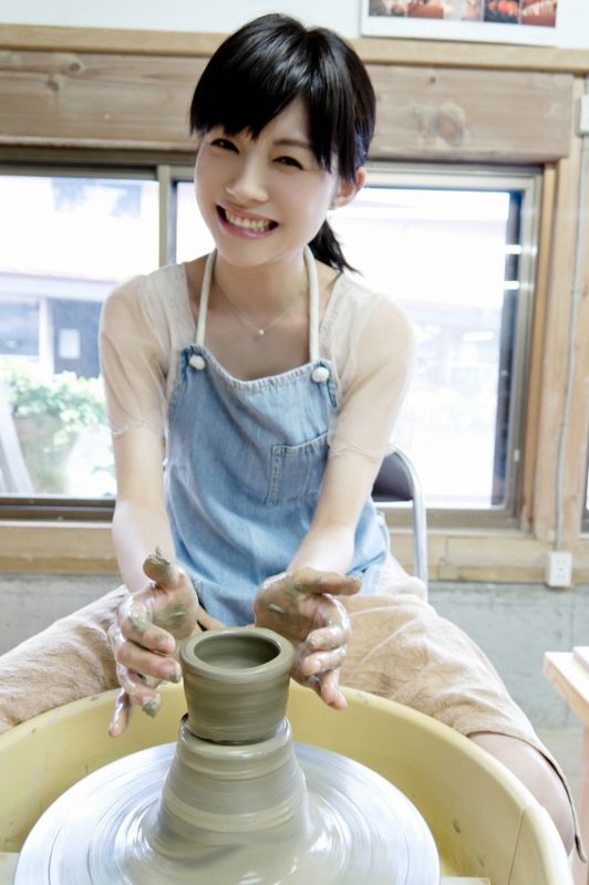日本90后美女松川佑依子清新外拍