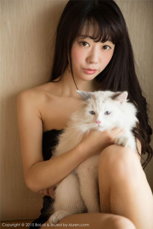 半裸美女Suki朱忆音私房诱惑写真