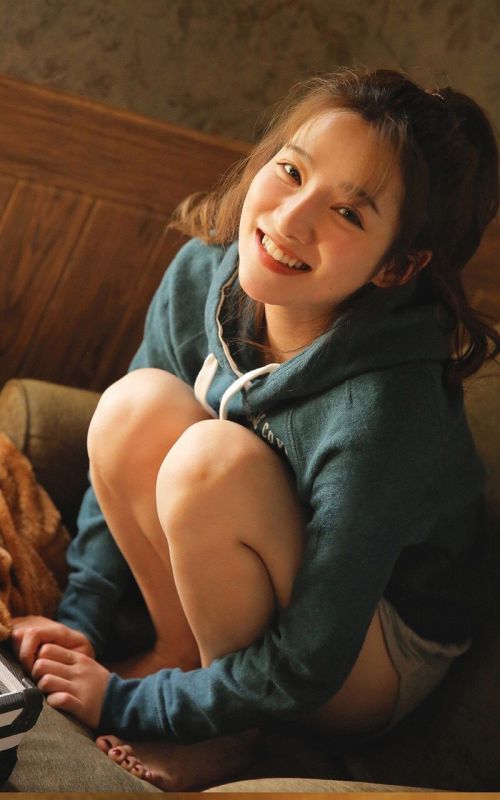 火辣性感日本极品嫩模美女长腿豹纹风情写真