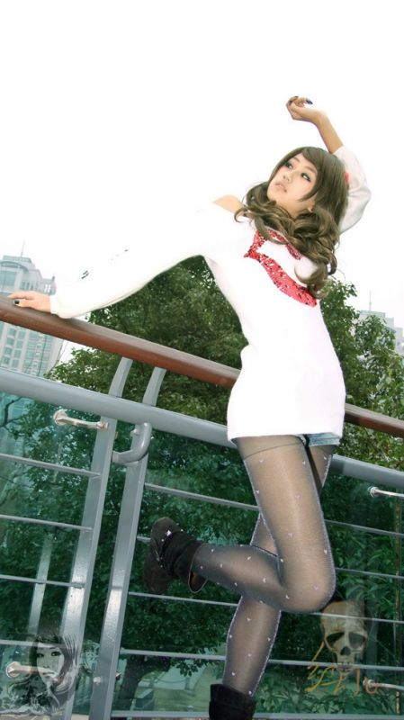 街拍黑丝美女高清迷人写真