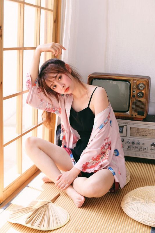 阳光运动少女私房照骨感人体艺术摄影写真