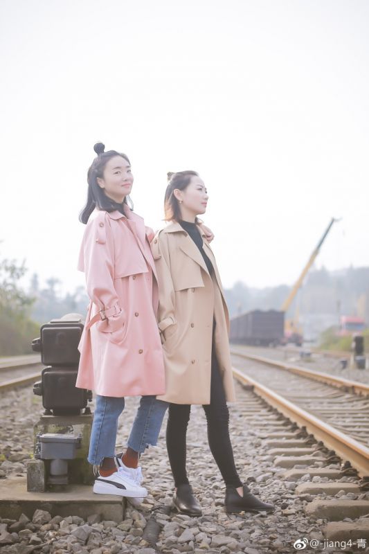 素人美女闺蜜秋天户外踏青艺术照清纯小清新写真
